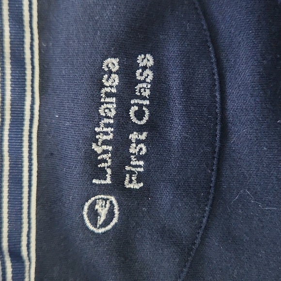 Lufthansa First Class Long Sleeve Shirt (XL) - Picture 3 of 4